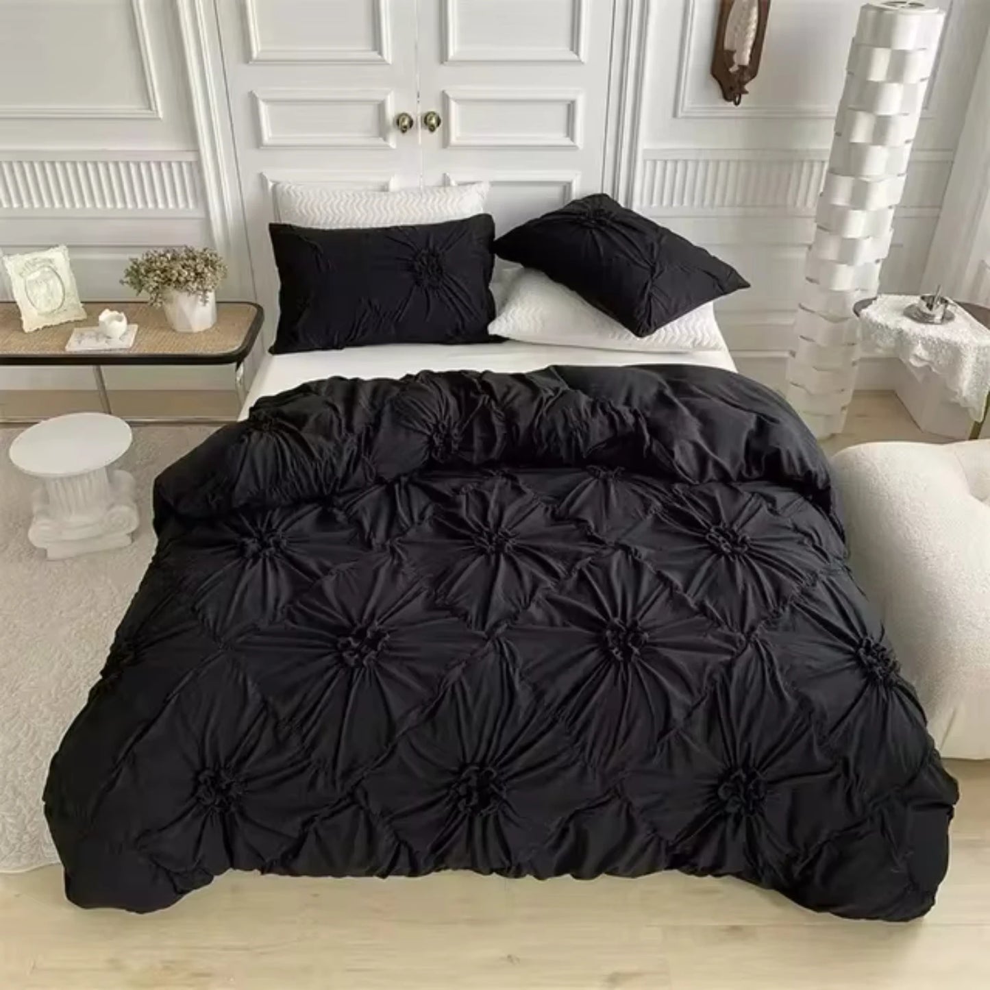 Elegant Twist Flowers King Size Bedding Set - 220x240 Double Cover with Pleated Crafts
