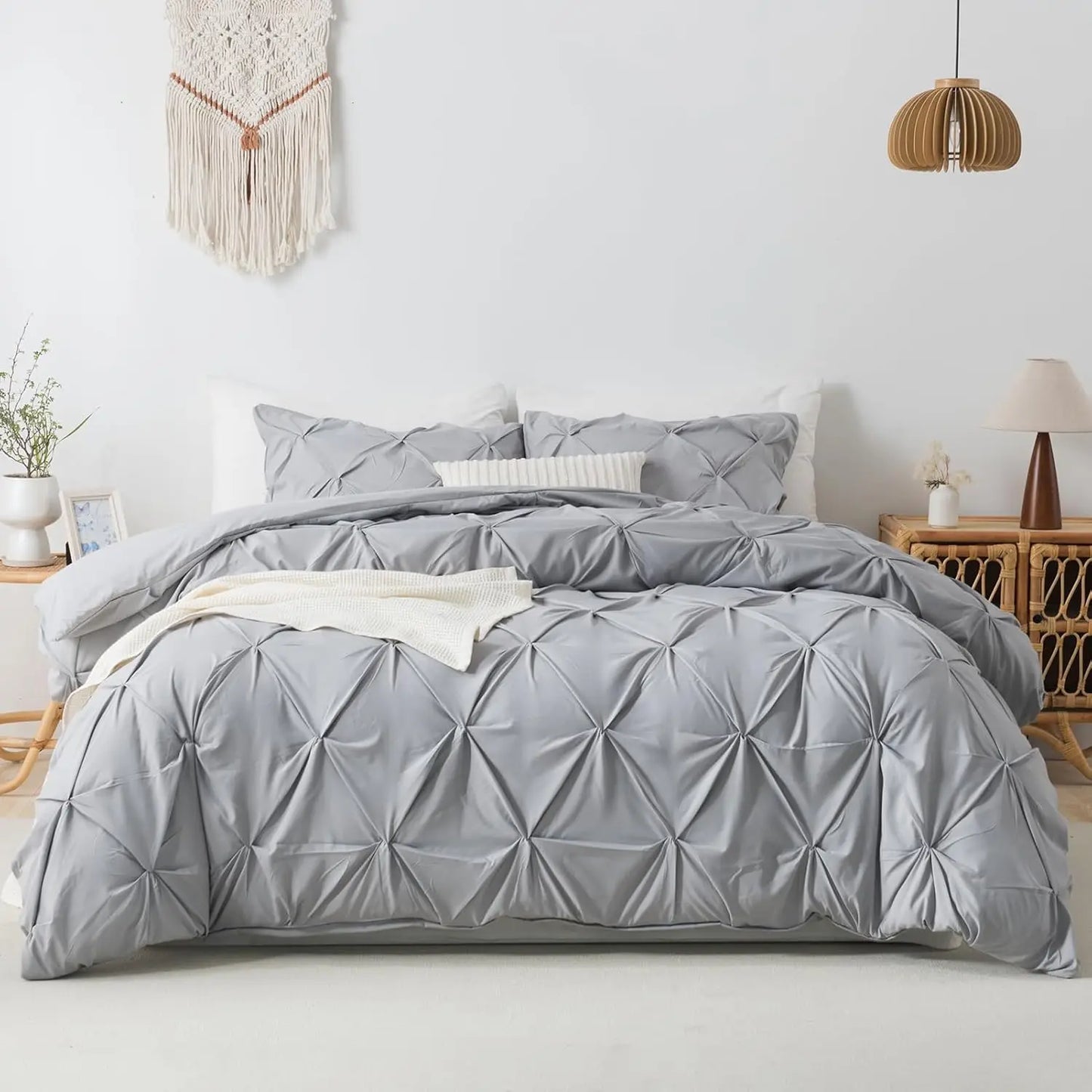 White King Pinch Pleat Cover, 3 Pieces Soft Cover Bedding Set with Zipper Closure & Corner Ties