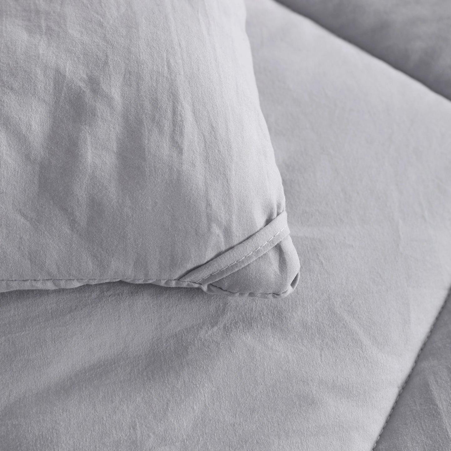 5 Piece Bed in a Bag, Includes Comforter, Fitted Sheet, Top Sheet and Pillowcases