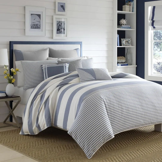 Queen Comforter  Reversible Bedding with Matching Shams